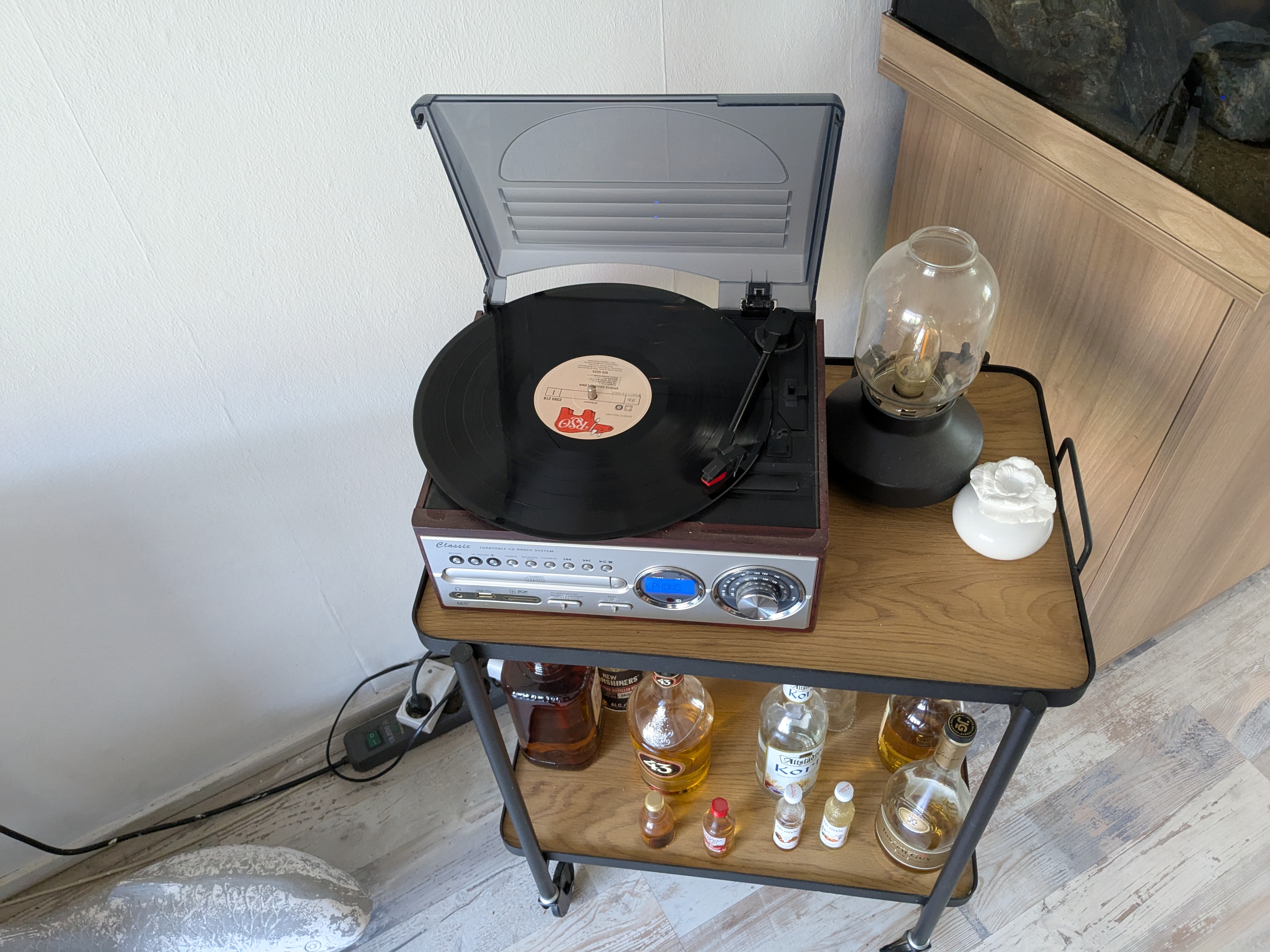 Retro radio